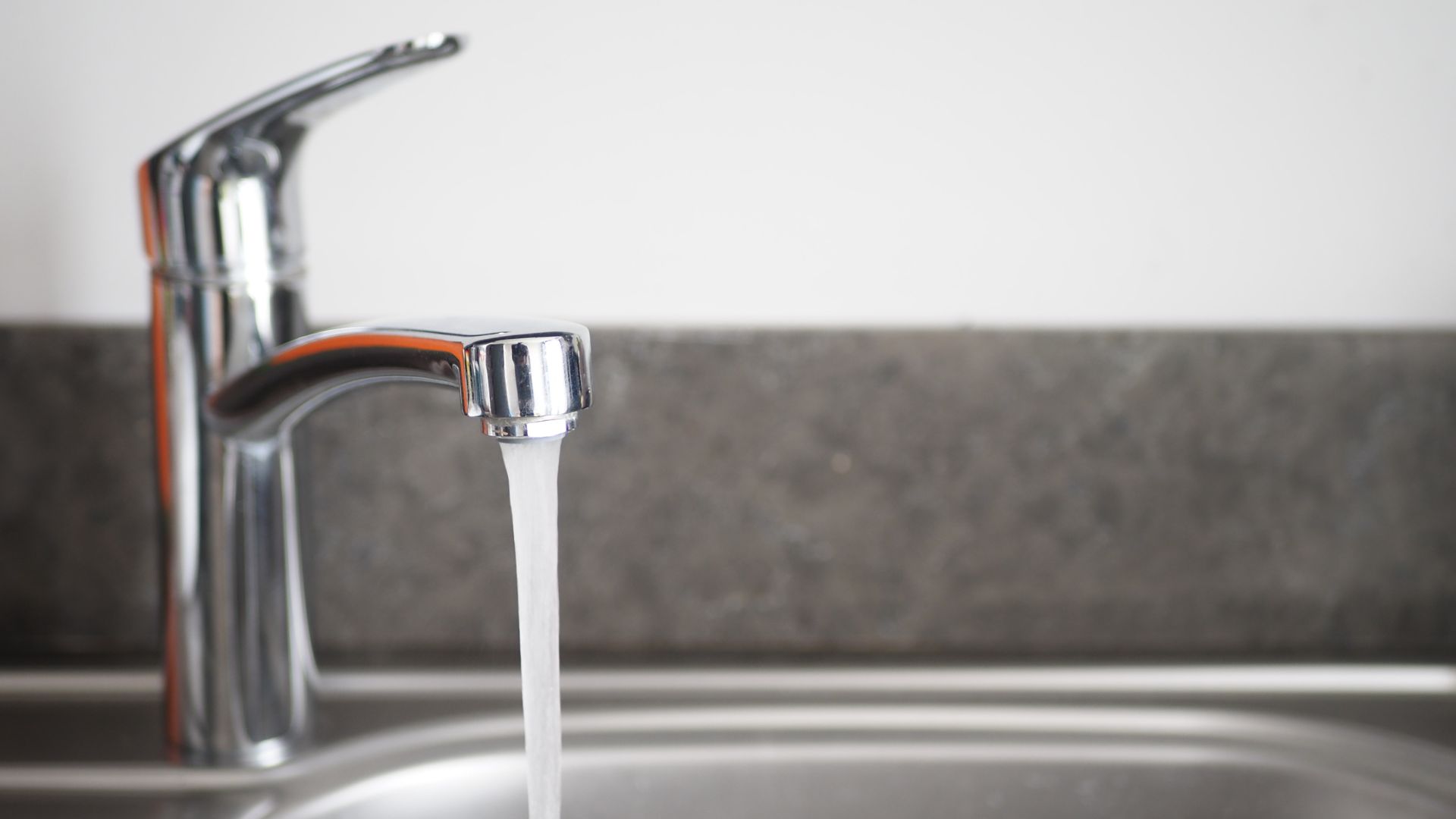 what makes our water main service unique
